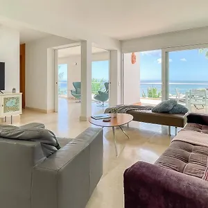 https://bungalow-vacacional-nueva-suecia-716.in-canary-islands.com