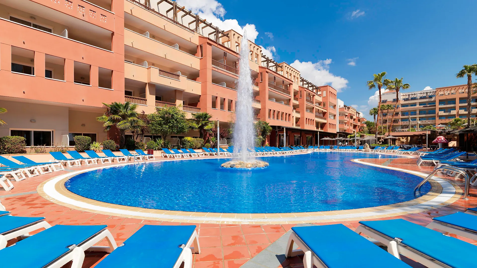 H10 Mediterranean Village Salou