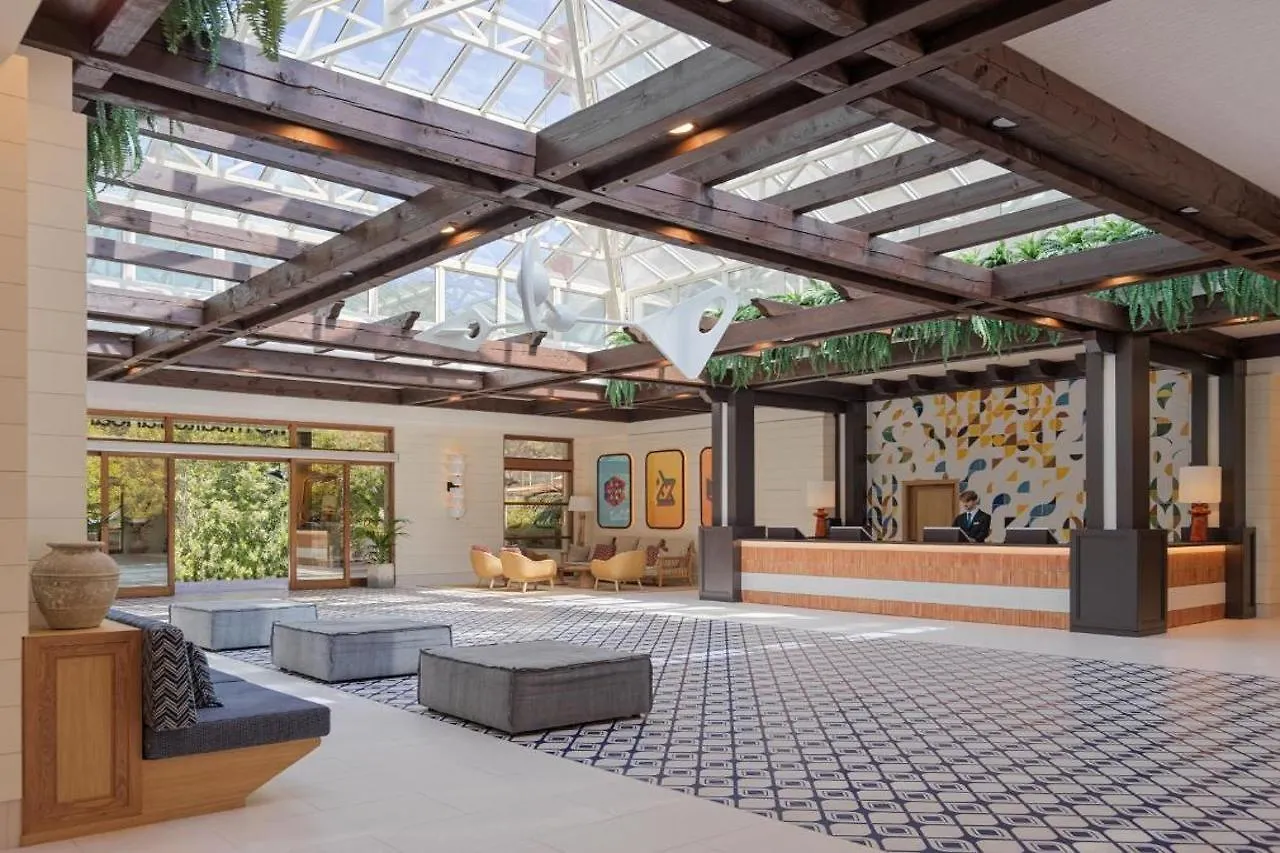 Hotel H10 Mediterranean Village Salou