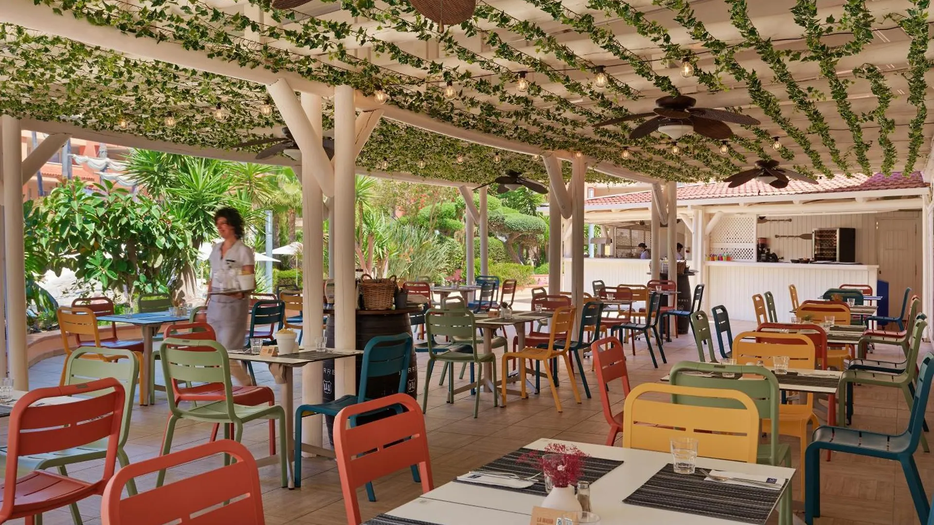 H10 Mediterranean Village Salou 4*,